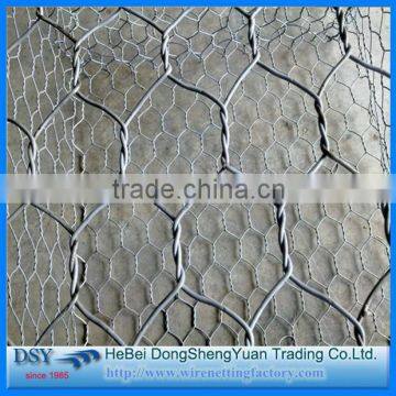 hexagonal wire netting factory price /electro galvanized hexagonal wire mesh/pvc coated rabbit cage wire