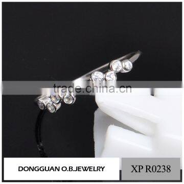 OEM and ODM Ladies Finger Fancy White Gold Latest Design Diamond Ring photo-4