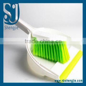 Trade assurance Glitzy Dustpan & Brush Set With Shinning Jewels Diamante Dust Pan and Brush