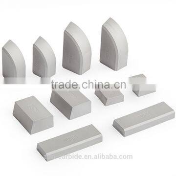 High alloy tungsten carbide welding blade