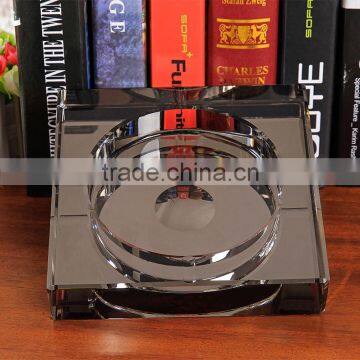 2015 New Design Luxurious Crystal Tobacco Ashtray