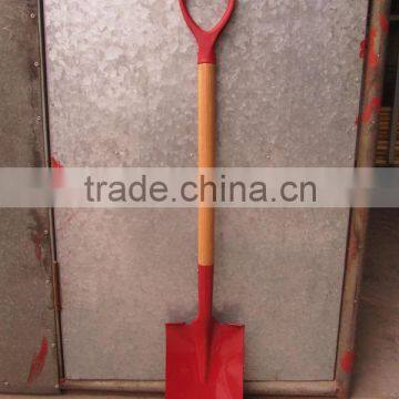 Short wood handle shovel