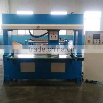 Sandpaper cutting machine