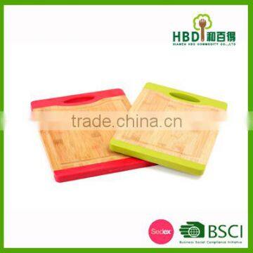 2016 best selling premium kitchen bamboo cutting board with silicon