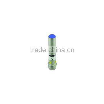D6.5 Plug series Flush standard inductive proximity sensor with the shortest body