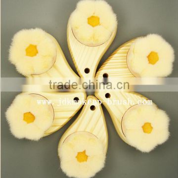 Flower shape face cleansing brush with low price