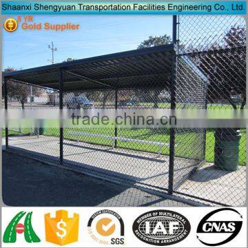 3 ft chain link diamond-mesh fence 3 way corner