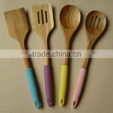 Wood Utensils 4-Pieces Set, Made of Acacia Wood With Silicone Sleeve Handle