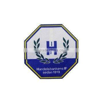 China Excellent Clothing Badge Woven Fabric Patch photo-2