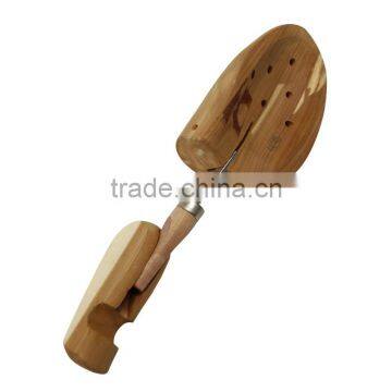 Twistable Wooden Type Aromatic Red Cedar Wood Shoe Tree With Holes in the Front Part photo-2