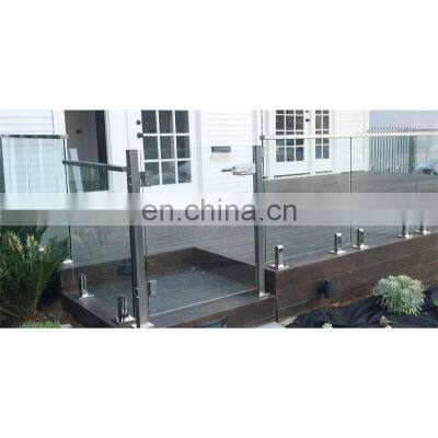 Frameless glass railing spigot