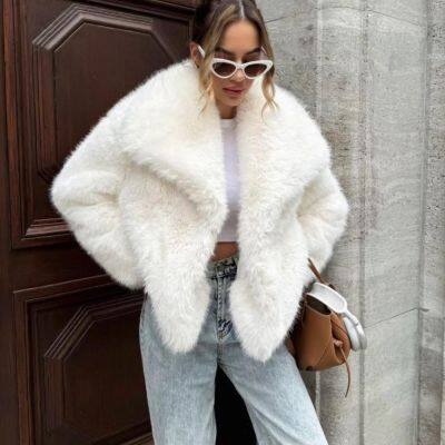 Fashionable Solid Color Collared Short Faux Fur Coat for Elegant Winter Commuter Look photo-3