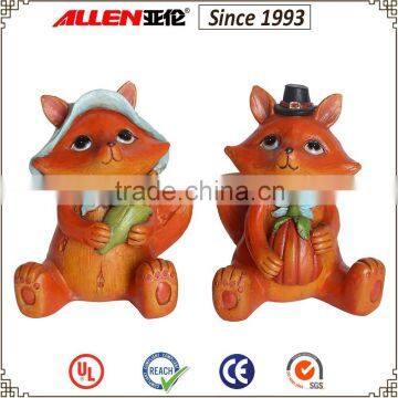 2015 new item! two resin cute fox for Thanksgiving decoration