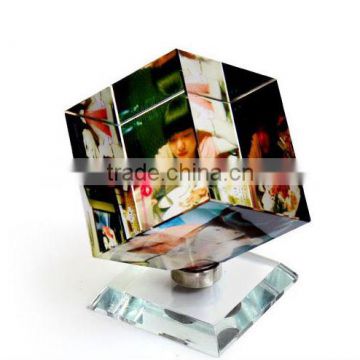 Elegant rotating cube crystal photo frame