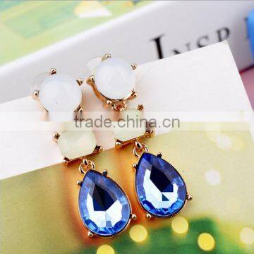 Big Red Semi-precious Stone Charms Stud Earrings Golden Bezel Red Crystal Stud Earrings Jewelry 2016