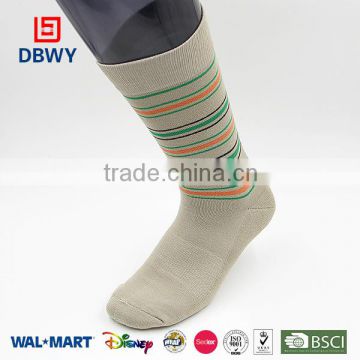 2015 Hot sale polyester/spandex/elastic/nylon design own socks cotton men's socks