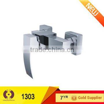 Luxury Design Basin Faucet/Kitchen Facet/Bath Faucet 1303