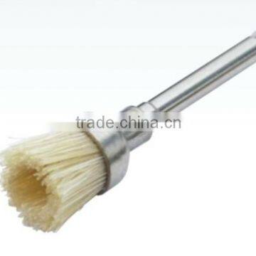 Disposable latch type cup shade bristle prophy brush