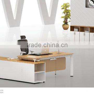 Modern light walnut and warm white office table and chair with movable side desk(FOH-N2018)