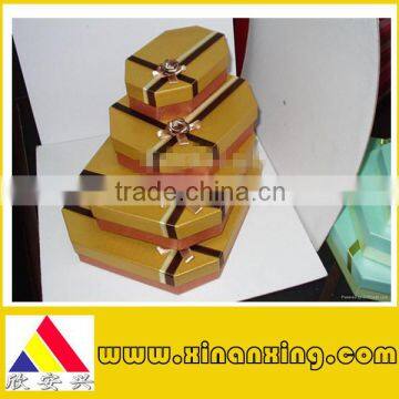 White Cardboard Chrismas Romantic Gift Box can be Customized