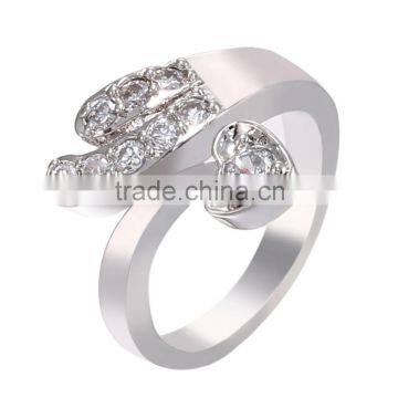 Chic Women Small Sweet Heart Shaped Zircon Wedding Accessories Ring