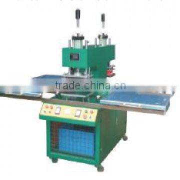 Four hydraulic double push plate rubber machine