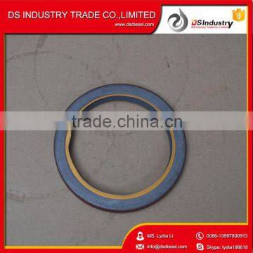 Truck parts 3005884 3016792 for K19 QSK19 KTA19 diesel engine Gear Housing Cover Oil Seal