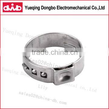Fastening ear clamp for PEX