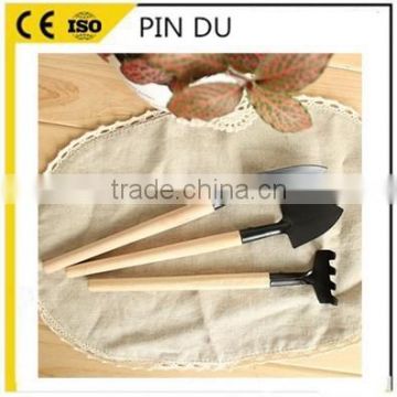 hand tools, hand held gardening tools