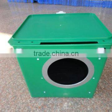 Plastic rabbit nest box