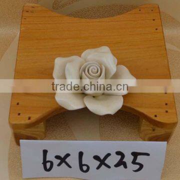 Factory supply wholesale ceramic colourful flowers