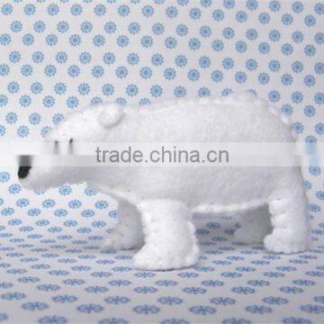 2017 white Small Sleepy Felt Polar Bear decoration made in China