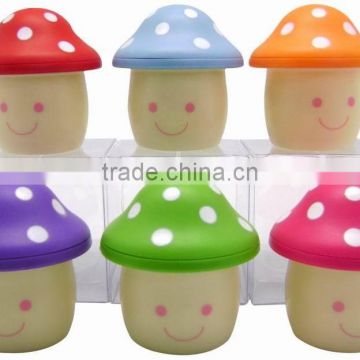 Mushroom shape toothpick holder