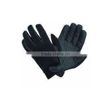 Neoprene gloves