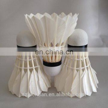 Class B Natural Duck Feather OEM Badminton Tournament Badminton Shuttle Cocks photo-3