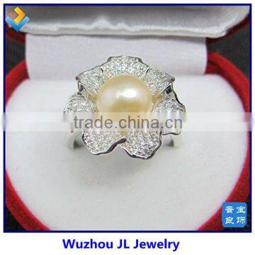 Flower CZ Border Fresh Water Pearl Stone Silver Ring