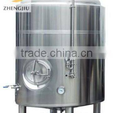 Single or three Wall Beer Serving Tank With 4 Legs , AISI 316 Bright Beer Tank