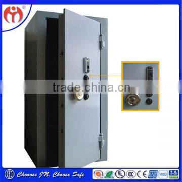 Customized Vault Room and Vault Door