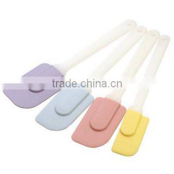 OEM Customizable silicone cake spatula kitchen essential