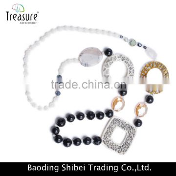 New sweater chain necklace Hand-beaded fashion OL temperament long section of high-grade long acrylic bead necklace