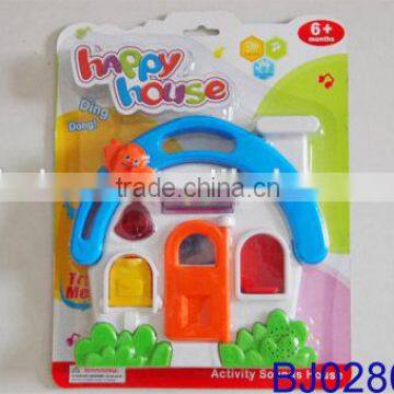 Funny baby toy pretend plastic cartoon toy house with music and light