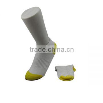 Haining GS custom logo light yellow toe and heel anti-slip non slip white soft cotton women grip trampoline socks