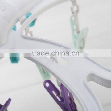 Creative Butterfly Shape Plastic Shocks Hanger With 24 Clips photo-3