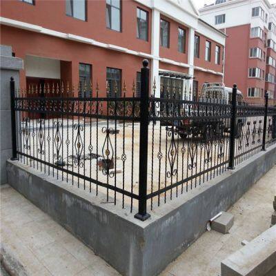 Luxury Design Welded Wire Mesh Fence Raw Iron Fence