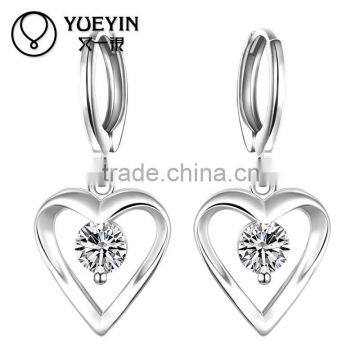 2015 Latest fashion with diamond heart shape sliver plated earrings