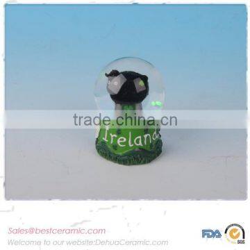 Polyresin clover waterball globeball