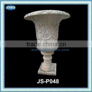 Hand craft of beautiful flower pot marble