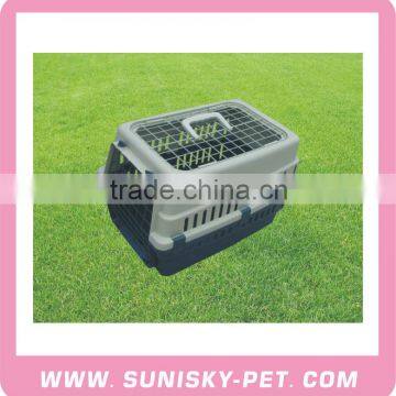 Plastic Pet Carrier with skylight good and exquisite popular