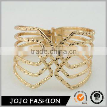 Most Popular Products Gold Stainless Steel Bracelets Logo Custom Bracelets for Women