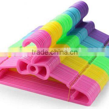 Hot Sell Factory Supply Cheap Plastic Clip Hanger photo-3